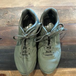 Sketchers Memory Foam Air Cooled Tennis Shoes
